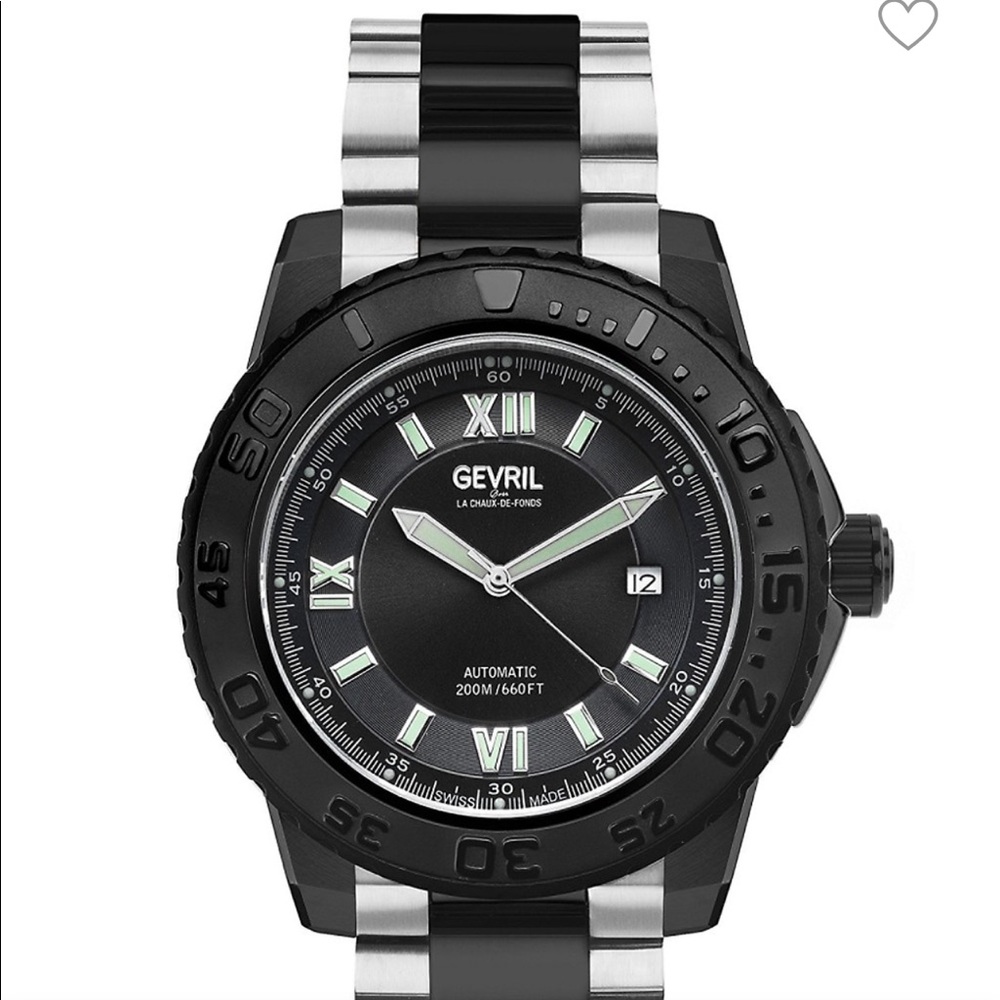 Gevril NWOT
Seacloud Stainless Steel Bracelet Watc